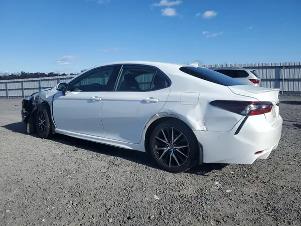 4T1G11BK0MU037138 2021 TOYOTA CAMRY - Image 2