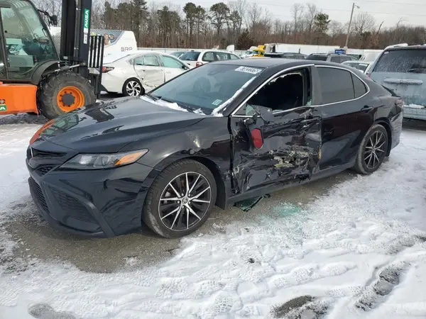 4T1G11BK0NU052112 2022 TOYOTA CAMRY - Image 1