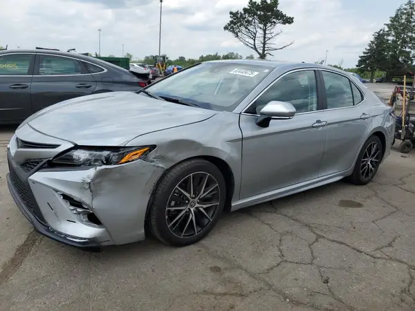 4T1G11BK0NU064423 2022 TOYOTA CAMRY - Image 1