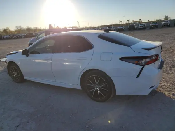 4T1G11BK0RU109964 2024 TOYOTA CAMRY - Image 2