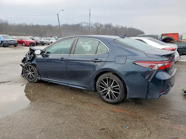 4T1G11BK1MU023037 2021 TOYOTA CAMRY - Image 2