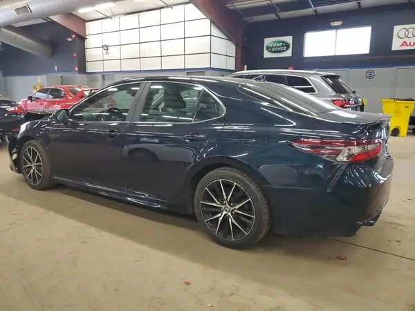 4T1G11BK1MU023166 2021 TOYOTA CAMRY - Image 2