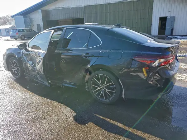 4T1G11BK1MU033020 2021 TOYOTA CAMRY - Image 2