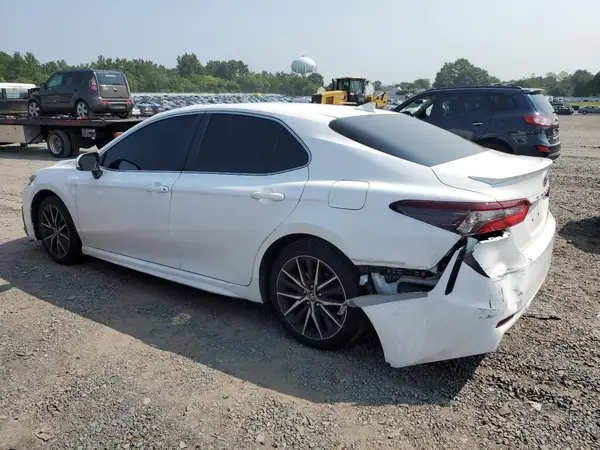 4T1G11BK1MU034149 2021 TOYOTA CAMRY - Image 2