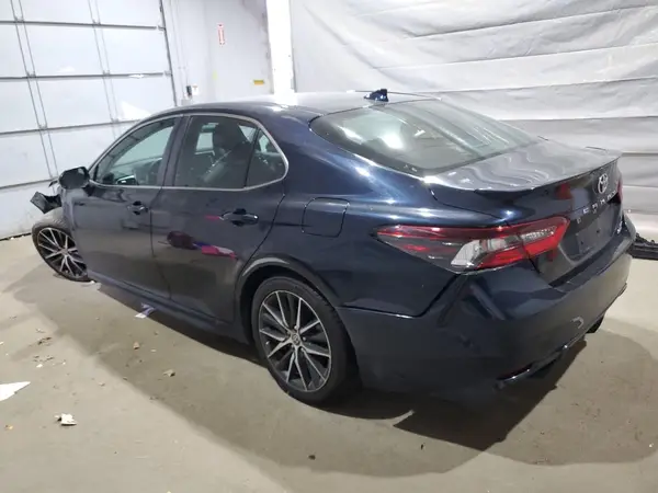 4T1G11BK1MU044292 2021 TOYOTA CAMRY - Image 2