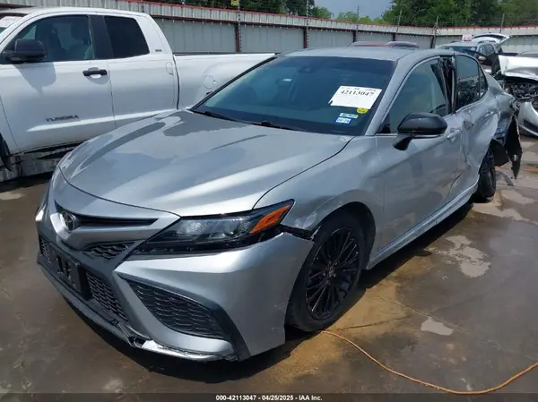 4T1G11BK1NU050708 2022 TOYOTA CAMRY - Image 2