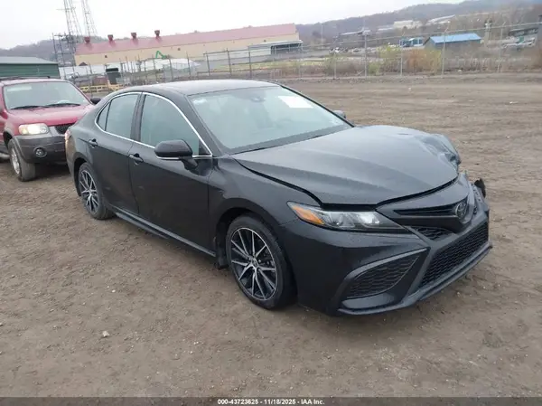 4T1G11BK1PU084926 2023 TOYOTA CAMRY - Image 1