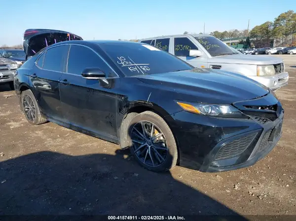 4T1G11BK1RU120908 2024 TOYOTA CAMRY - Image 1