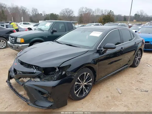 4T1G11BK2LU012319 2020 TOYOTA CAMRY - Image 2
