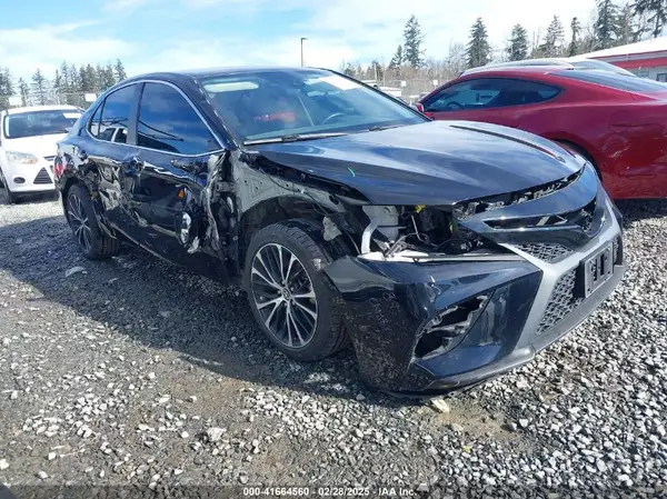 4T1G11BK2LU016256 2020 TOYOTA CAMRY - Image 1