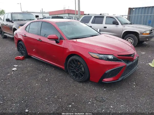 4T1G11BK2MU045239 2021 TOYOTA CAMRY - Image 1