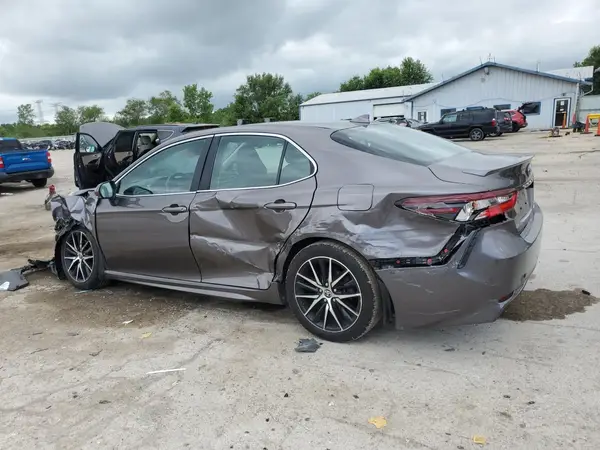 4T1G11BK2NU048613 2022 TOYOTA CAMRY - Image 2