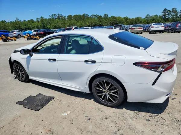 4T1G11BK2NU049938 2022 TOYOTA CAMRY - Image 2