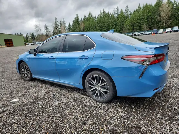 4T1G11BK2PU075586 2023 TOYOTA CAMRY - Image 2