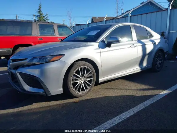 4T1G11BK2PU077421 2023 TOYOTA CAMRY - Image 2