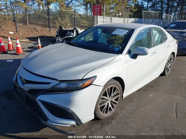 4T1G11BK2PU082117 2023 TOYOTA CAMRY - Image 2