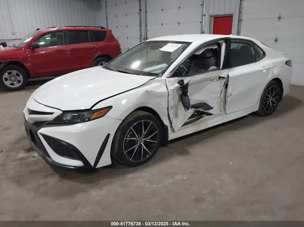 4T1G11BK2PU083901 2023 TOYOTA CAMRY - Image 2