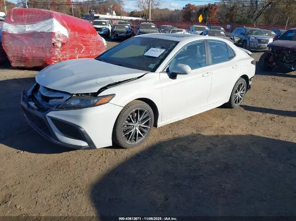4T1G11BK2PU086684 2023 TOYOTA CAMRY - Image 2