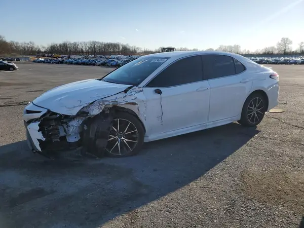 4T1G11BK2RU115944 2024 TOYOTA CAMRY - Image 1