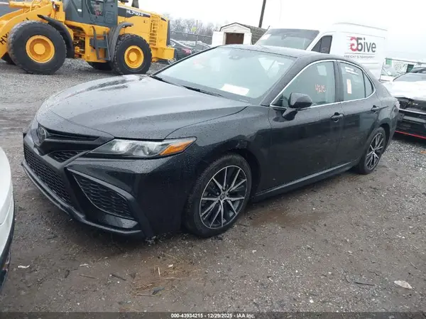 4T1G11BK2RU117743 2024 TOYOTA CAMRY - Image 2