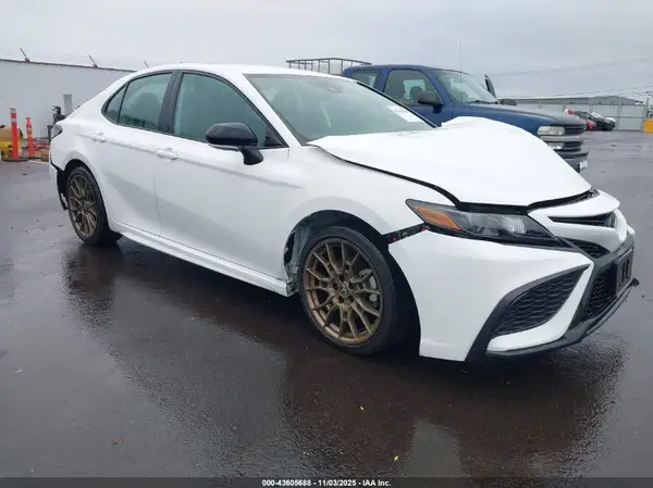 4T1G11BK2RU130251 2024 TOYOTA CAMRY - Image 1