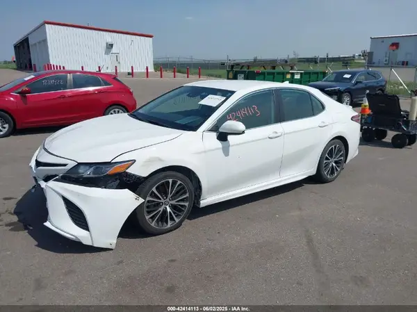4T1G11BK3LU007582 2020 TOYOTA CAMRY - Image 2