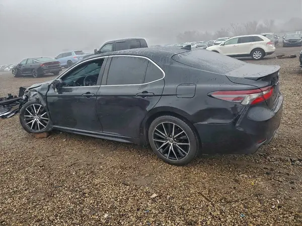 4T1G11BK3MU025727 2021 TOYOTA CAMRY - Image 2