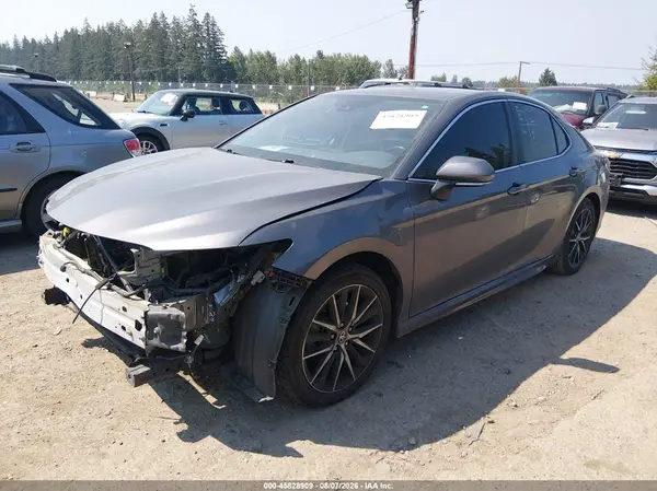 4T1G11BK3NU058793 2022 TOYOTA CAMRY - Image 2