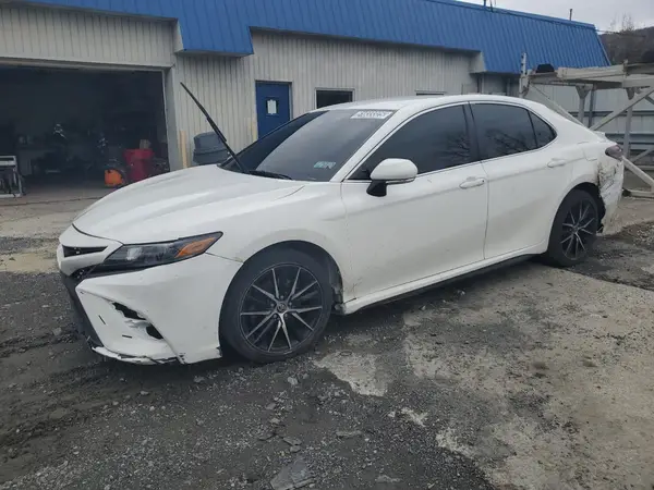 4T1G11BK4MU040768 2021 TOYOTA CAMRY - Image 1