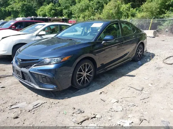 4T1G11BK4MU042911 2021 TOYOTA CAMRY - Image 2