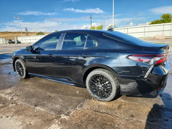 4T1G11BK4MU044514 2021 TOYOTA CAMRY - Image 2
