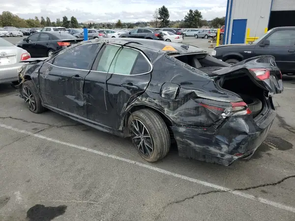 4T1G11BK4NU049116 2022 TOYOTA CAMRY - Image 2