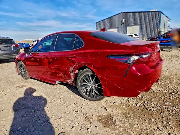 4T1G11BK4NU061640 2022 TOYOTA CAMRY - Image 2