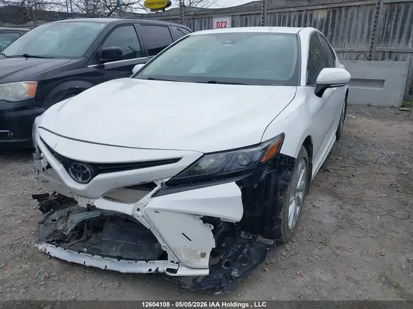 4T1G11BK4NU065817 2022 TOYOTA CAMRY - Image 2