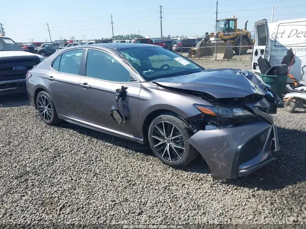 4T1G11BK4PU077050 2023 TOYOTA CAMRY - Image 1