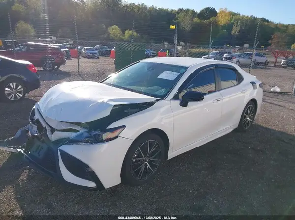 4T1G11BK4RU119610 2024 TOYOTA CAMRY - Image 2