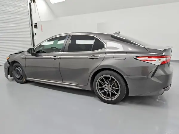 4T1G11BK5LU002559 2020 TOYOTA CAMRY - Image 2