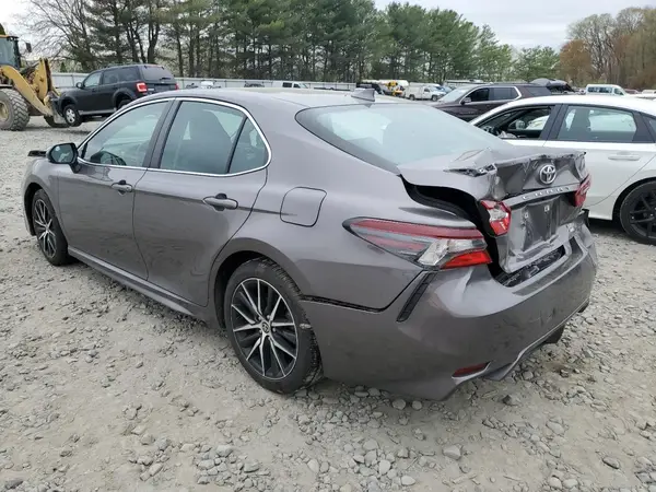 4T1G11BK5MU041640 2021 TOYOTA CAMRY - Image 2