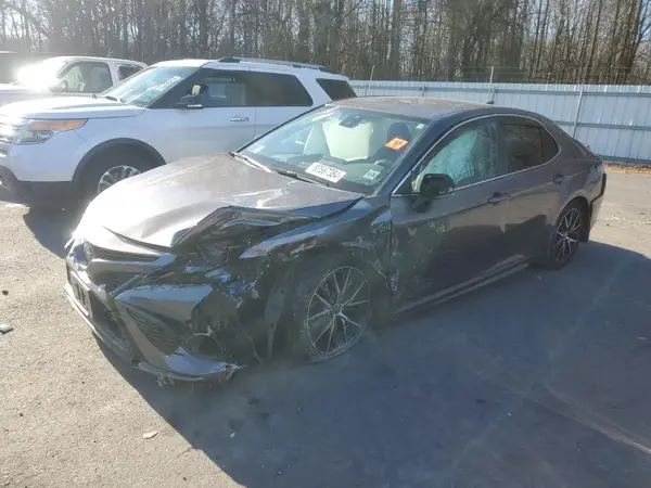 4T1G11BK5NU052770 2022 TOYOTA CAMRY - Image 1