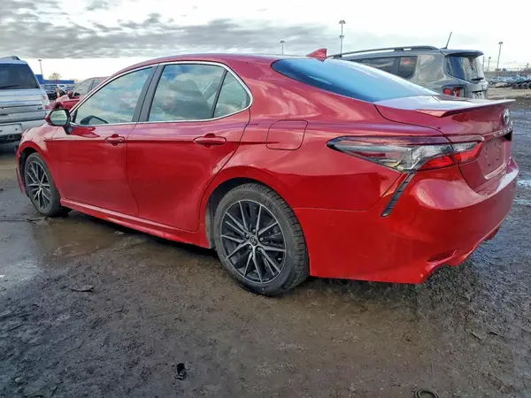 4T1G11BK5NU065437 2022 TOYOTA CAMRY - Image 2