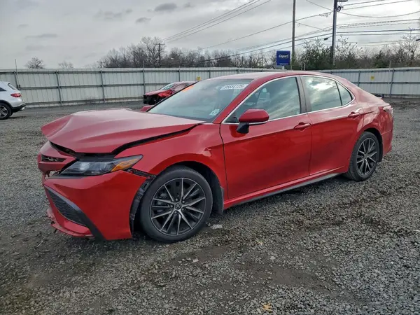 4T1G11BK5NU066992 2022 TOYOTA CAMRY - Image 1