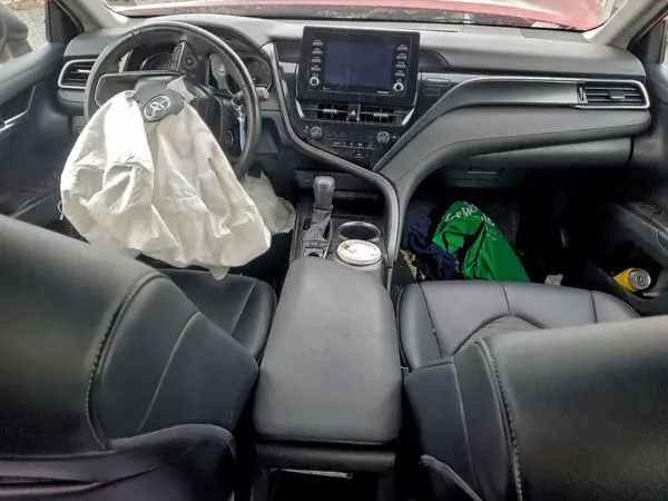 4T1G11BK5NU066992 2022 TOYOTA CAMRY - Image 8