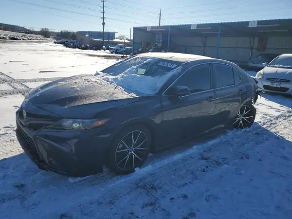 4T1G11BK5NU072615 2022 TOYOTA CAMRY - Image 1