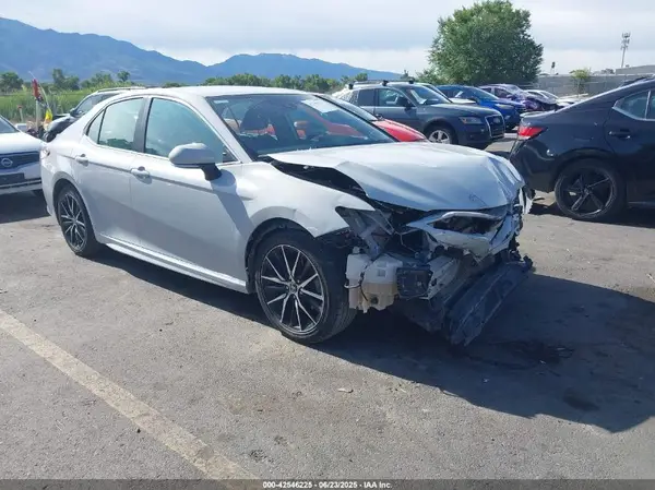 4T1G11BK5RU108132 2024 TOYOTA CAMRY - Image 1