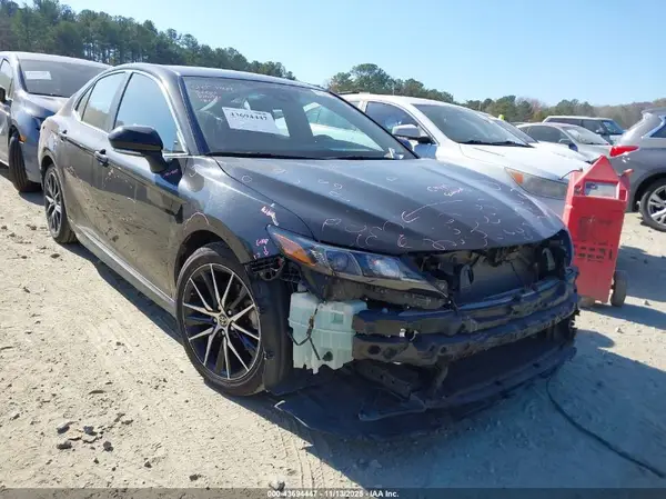 4T1G11BK5RU108230 2024 TOYOTA CAMRY - Image 1