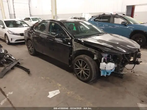 4T1G11BK5RU114822 2024 TOYOTA CAMRY - Image 1