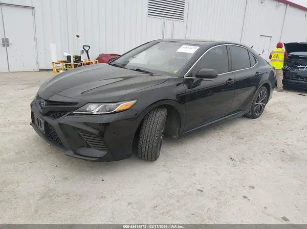 4T1G11BK6LU002778 2020 TOYOTA CAMRY - Image 2
