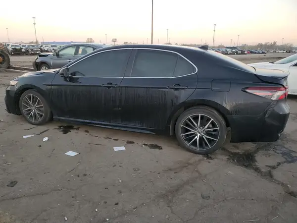 4T1G11BK6MU026662 2021 TOYOTA CAMRY - Image 2
