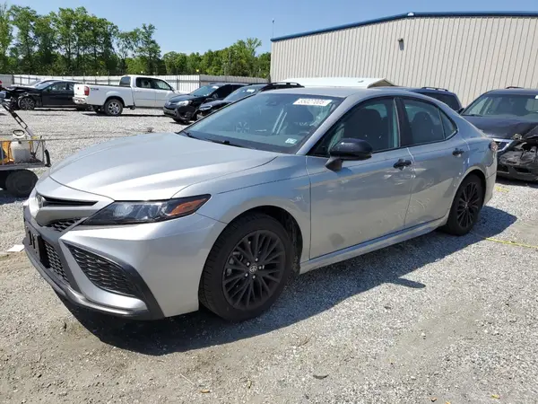 4T1G11BK6MU030033 2021 TOYOTA CAMRY - Image 1