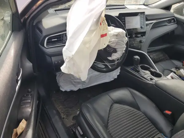 4T1G11BK6MU030145 2021 TOYOTA CAMRY - Image 8